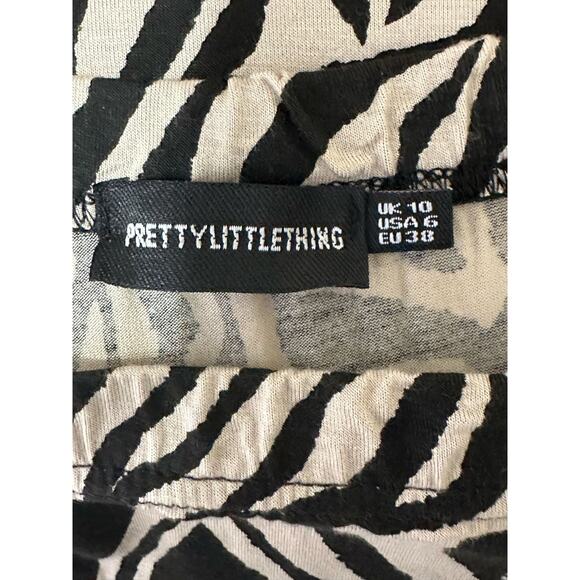 Pretty Little Thing cream black zebra print pull on mini skirt size 6 - Picture 3 of 11